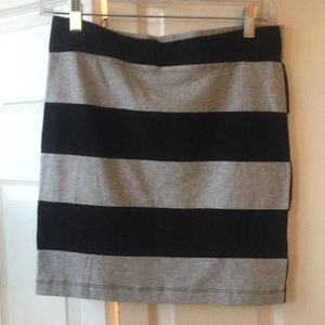 Women’s gap mini skirt